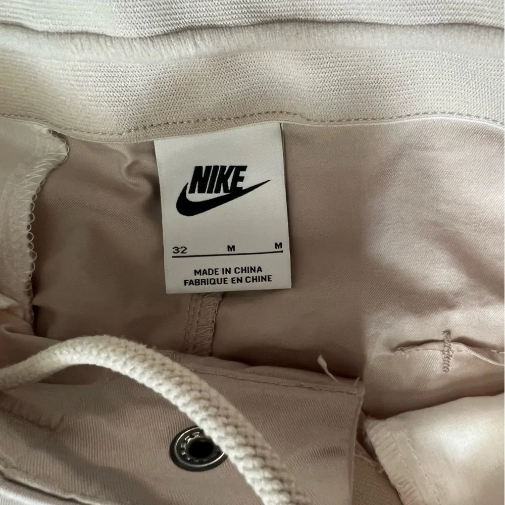 Nike sneaker pant cream‎ color size M